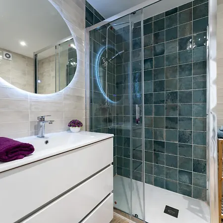 Apartman Malagasuite Glow & Pool *